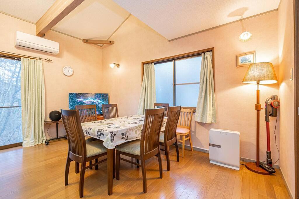おもちゃ王国と北軽井沢の大自然を満喫できる貸別荘 Karuizawa Esterno foto